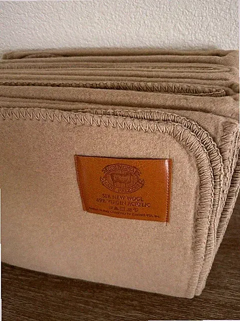 Compagnia Lane Preziose Blanket King 51% New Wool 49% Virgin Acrylic